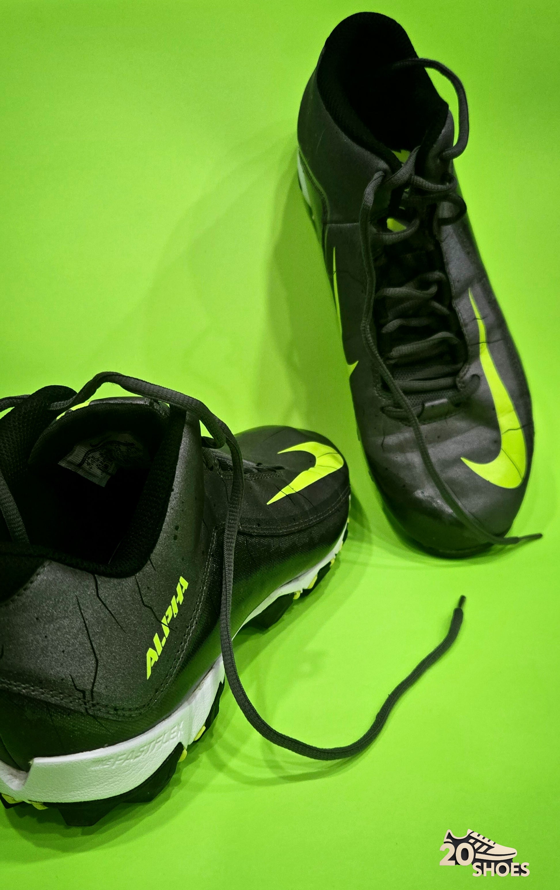 Nike Alpha Shark 2   Size 9.5 Men