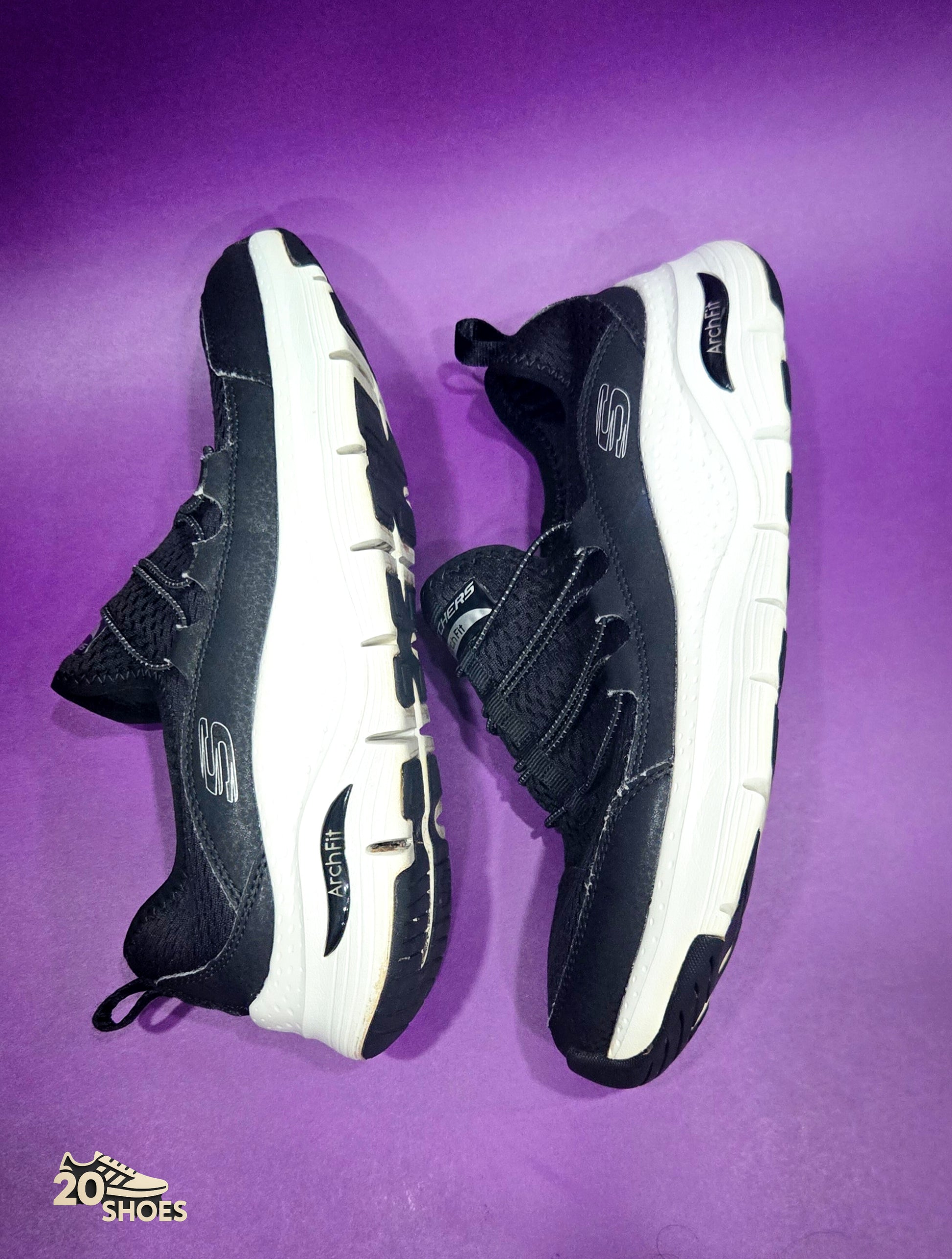 Skechers Arch Fit Lucky Thoughts   size 8 Women