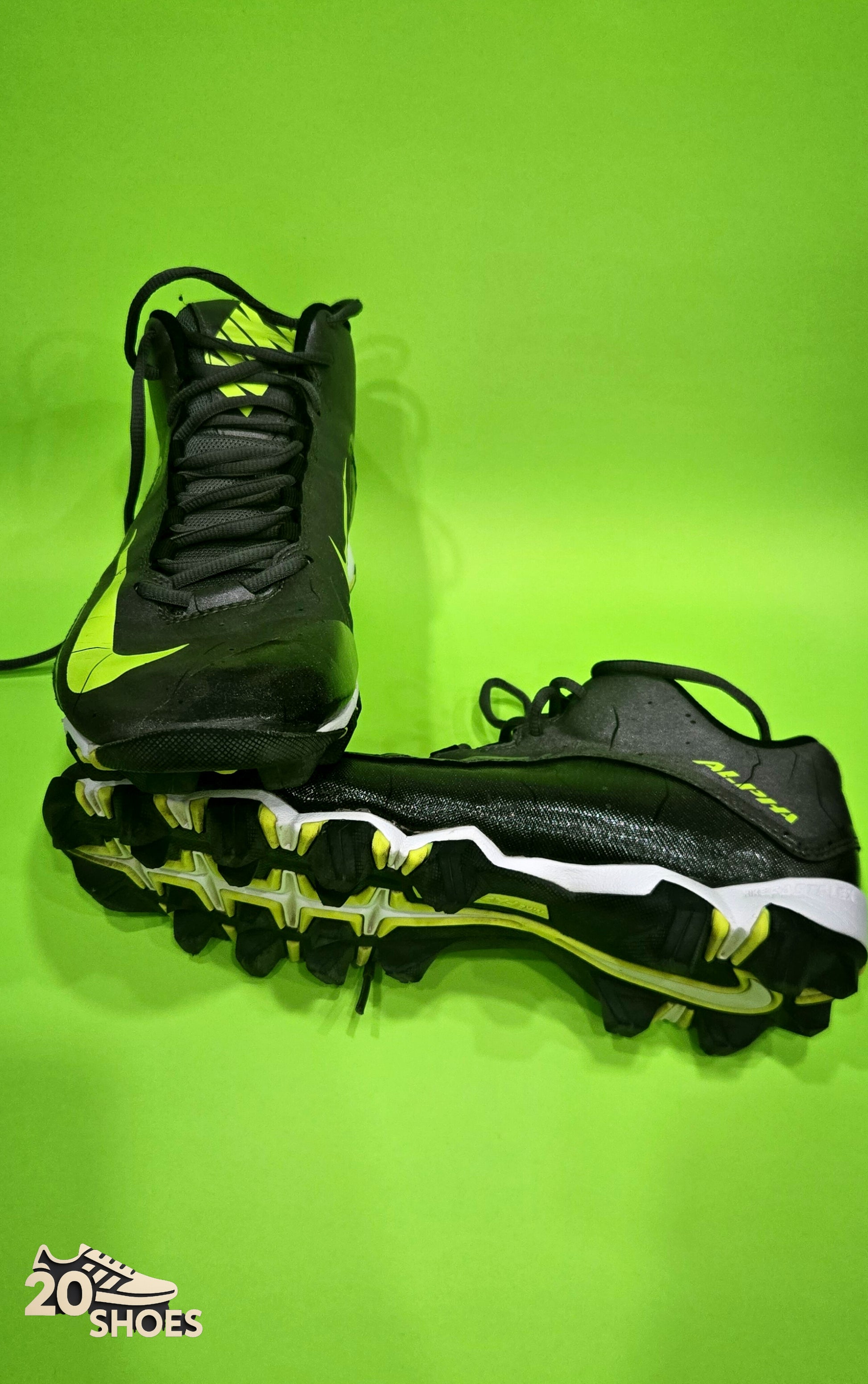 Nike Alpha Shark 2   Size 9.5 Men