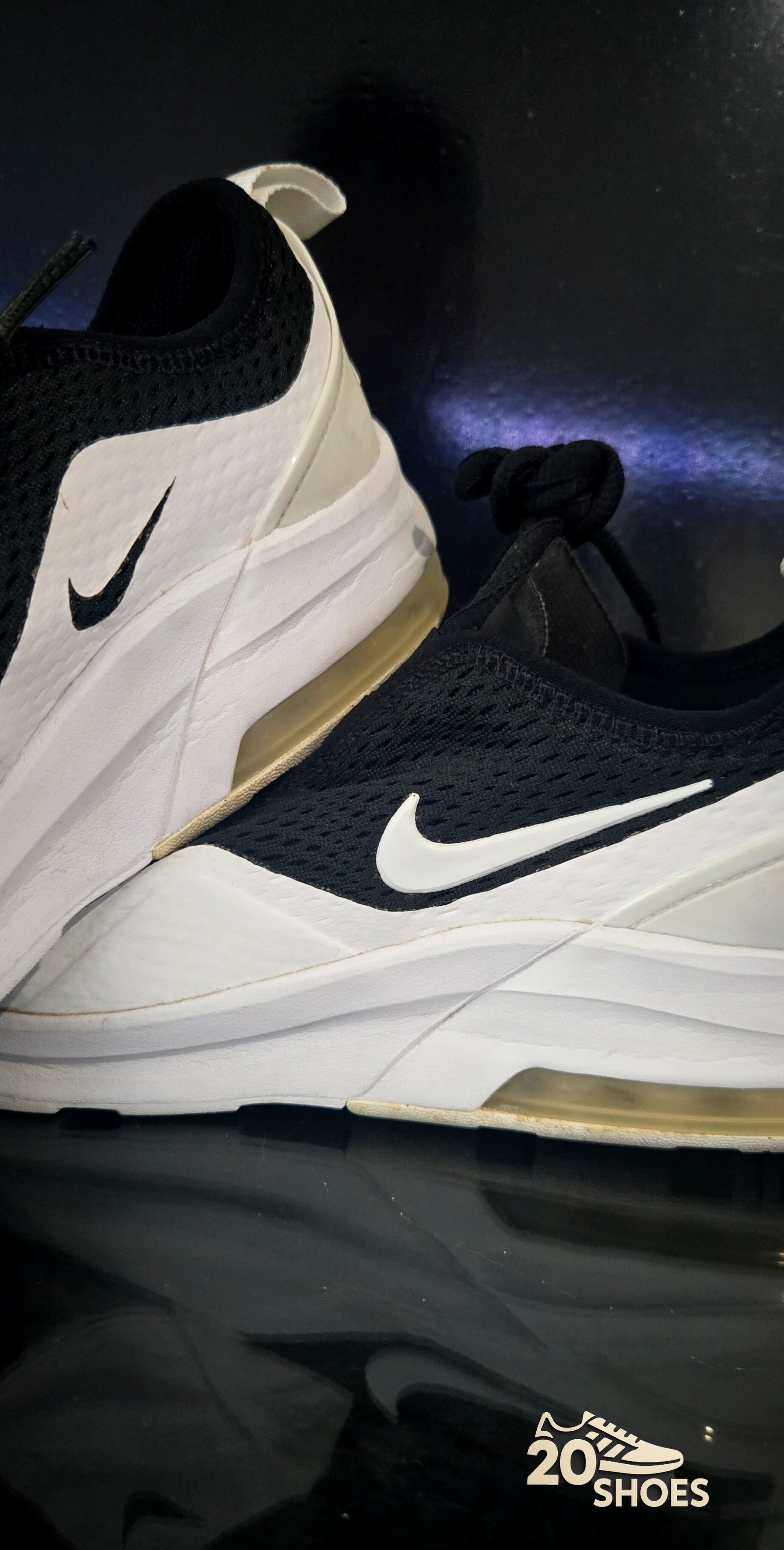 Nike Air Max Motion 2.     Size 6Y